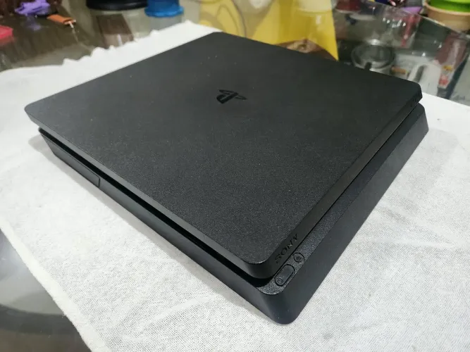 Playstation4 slim de 1tb - USADO