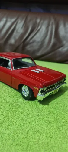 Miniatura 1/18 Chevrolet nova SS