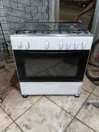 VENDO ESTE FOGÃO ESMALTEC 6 BOCAS EM OTIMO ESTADO ENTREGA A COMBINAR