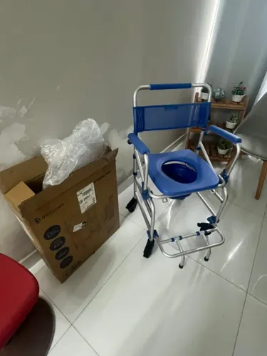 Cadeira de banho em alumínio Dellamed, até 135kg, D55