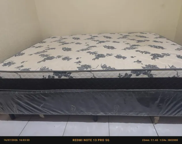 Cama Box Queen 