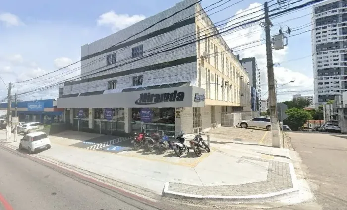 Apartamento com 3 dormitórios para alugar, 98 m² por R$ 2.200,00/mês - Barro Vermelho - Na