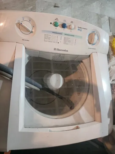lavadora de roupa Eletrolux 8 kilos com defeito