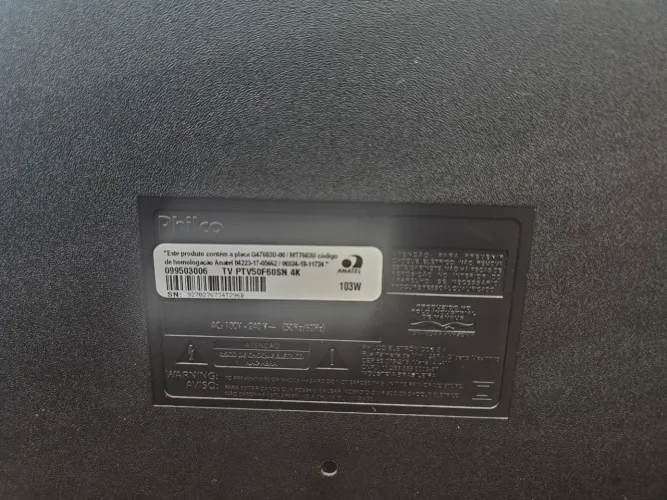 Smart Tv 50 Polegadas com defeito no Led e sem controle 