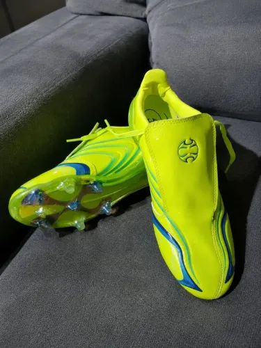 Vende-se chuteira original da Nike