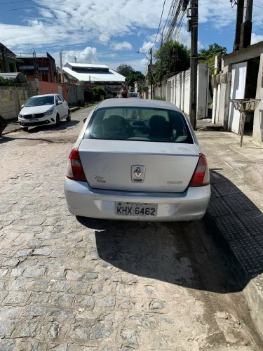 Renault Clio Sed. Authentique Hi-flex 1.0 16V 4P 2006