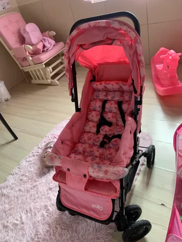 Carrinho de bebê novo