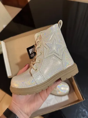 Bota Coturno Gabrielinha Glitter Estrela Off White Nº23