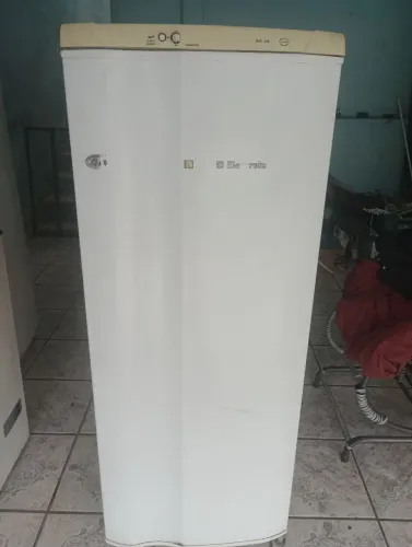 Geladeira RE28