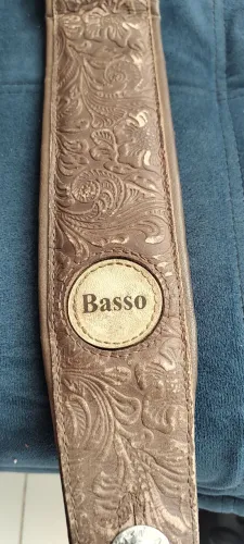 Correia Basso couro