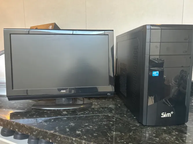 Computador com monitor TV AOC 
