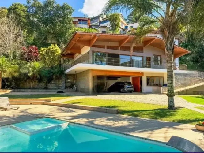 Sofisticação, privacidade e lazer completo na Mosela Petrópolis/RJ