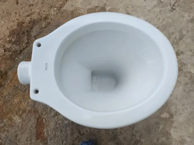 Vaso sanitário usado