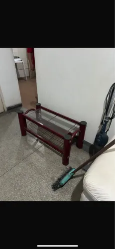 Mesa de cabeceira e mesa de centro