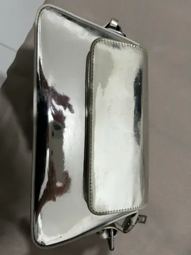Vendo bolsa Prata estilo Zara