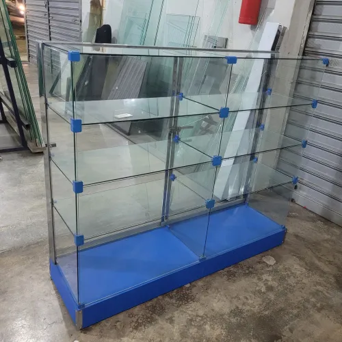 Vitrine expositora 1,2 metros com portas e tranca