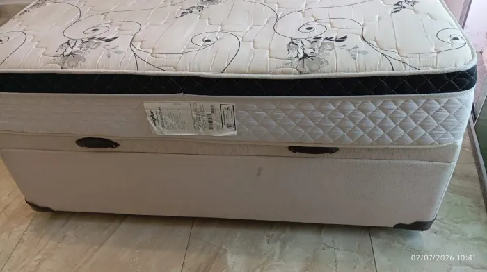 Cama box baú