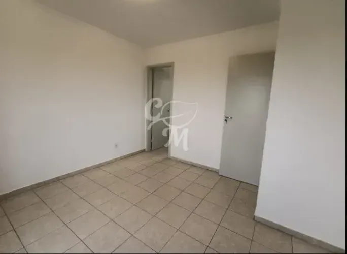 Apartamento para locação com 02 dormitórios, sendo 01 suíte no Condomínio Ravena em Jundia