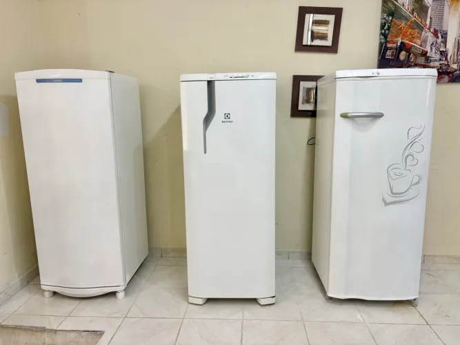 Geladeira consul pequena , refrigerador