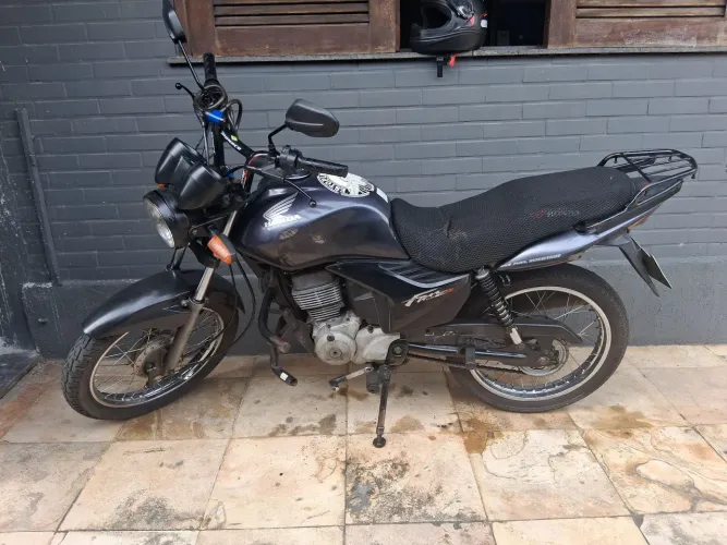 Moto Fan 150 Ano 2011/2012 Cinza