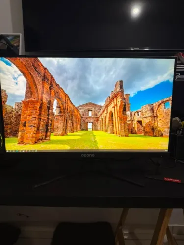 ? *Monitor Gamer Ozone 24,5" Full HD 144Hz - R$ 500,00