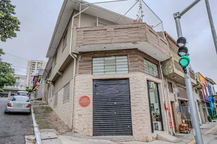 Galpão na Avenida Imirim, 575 120 m²