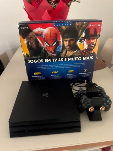 PS 4 PRO 1 TB