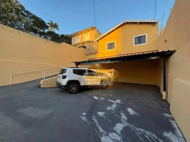 Casa com 5 dormitórios à venda, 150 m² por R$ 420.000,00 - Centro - Uberaba/MG