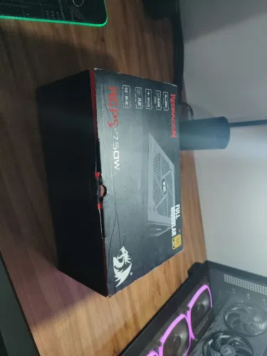 Fonte ATX Redragon 750w 80plus Gold (Tem conversa no valor)