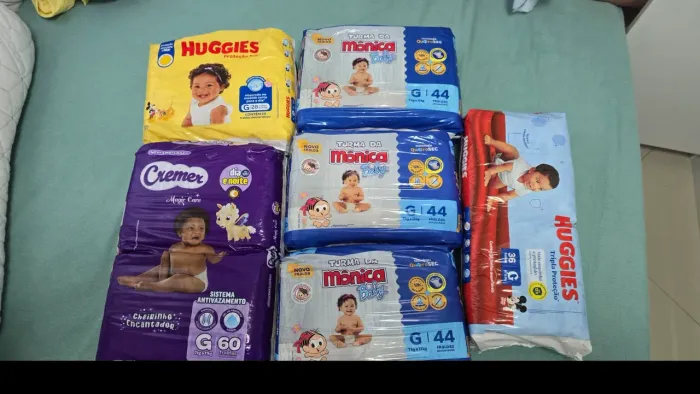 Fraldas Pacotes Tamanho G Hugs, monica e Cremer