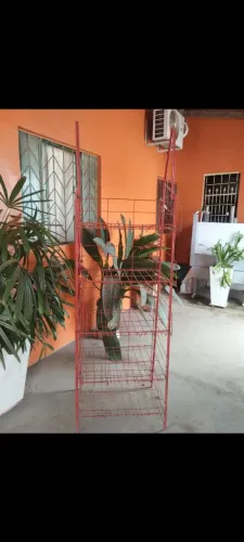 Gôndolas,Bancas e expositor pra mercados,frutarias e comércio em geral.
