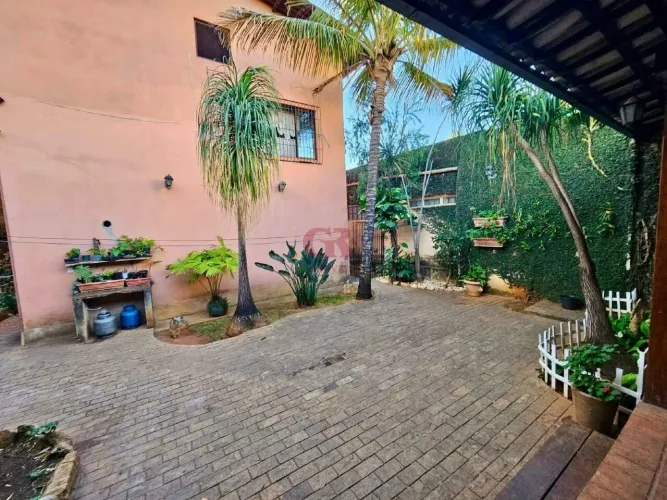Casa à venda, 3 quartos, 1 suíte, 4 vagas, Nova Suíssa - Belo Horizonte/MG