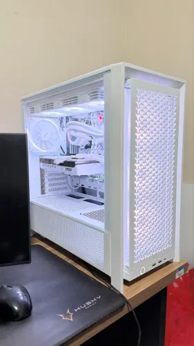 Pc Gamer 9800x3D-RTX5070