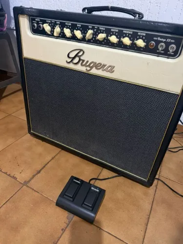 Amplificador de guitarra bugera v55