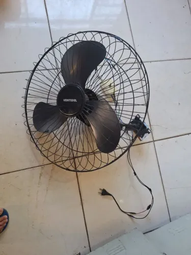 Ventilador de parede 220v funcionando perfeitamente