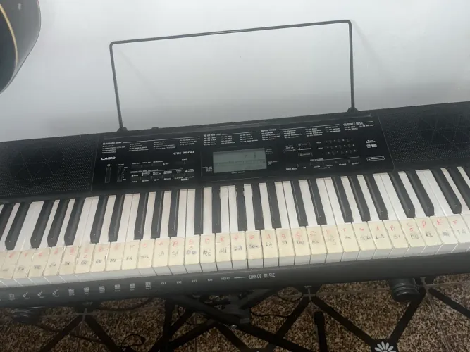 Vende-se teclado musical Casio- Modelo: Ctk 3500