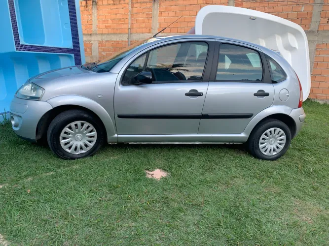 Citroen C3 GLX 1.4/ GLX Sonora 1.4 Flex 8V 5P 2010