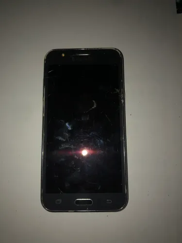Samsung Galaxy J5 (Preto)
