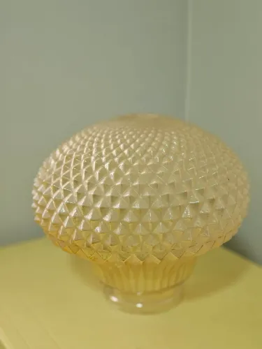 Antigo globo bico de jaca