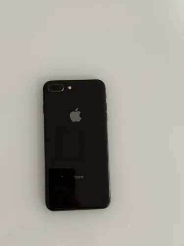 iPhone 8 Plus 