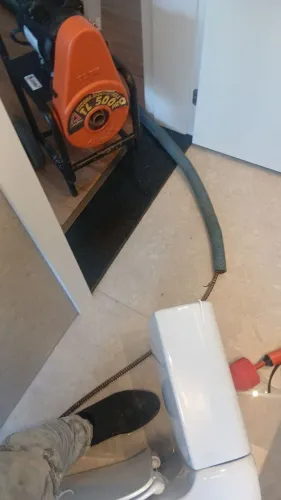 Desentupidora de esgoto