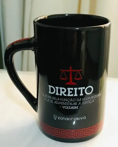 Caneca Profissão Direito - Zona Criativa