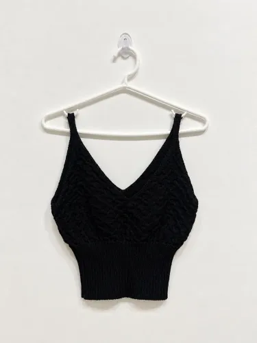 Cropped de Tricô Alcinha Preto