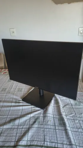 Monitor 24 100hz pra sair rápido 