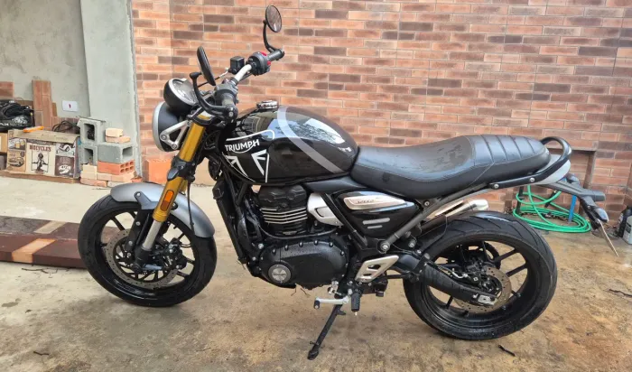 Triumph Speed 400 único dono