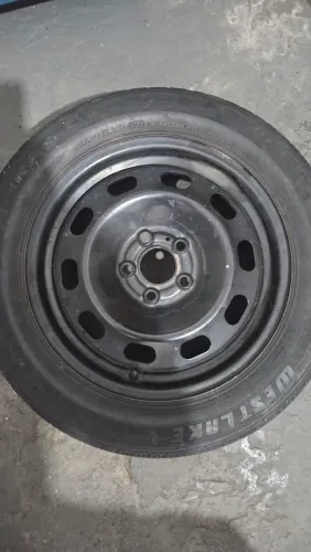 Roda aro 15 ferro com pneu