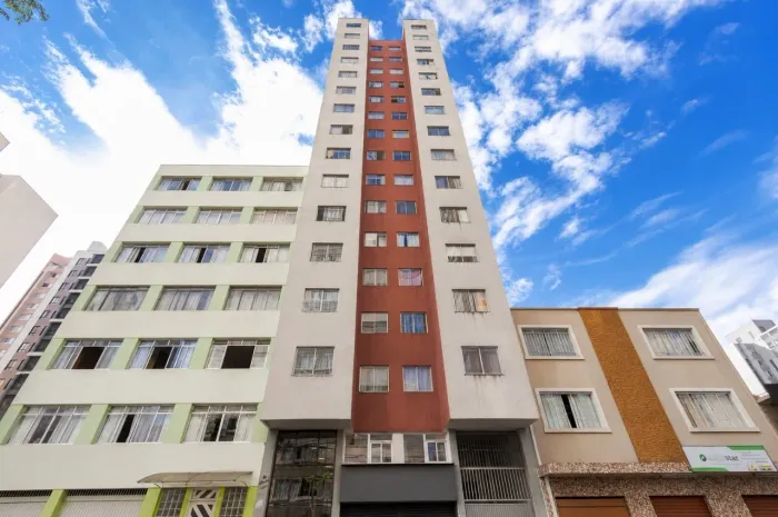 Apartamento à Venda no Centro de Curitiba - Praticidade e Conveniência no Dia a Dia