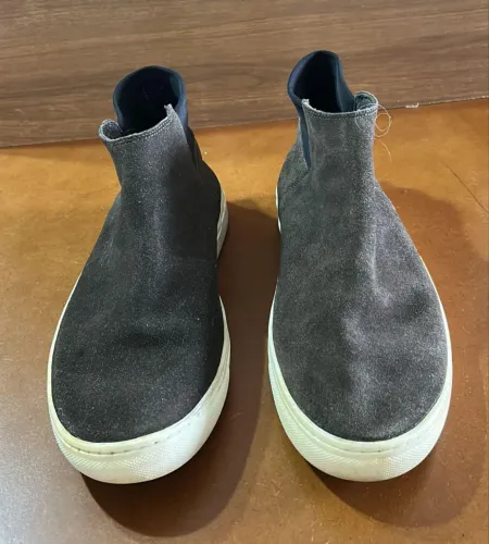 TÊNIS UNISSEX  EM NOBUCK  CANO ALTO ELÁSTICO MARROM<br> *KHELF SPORT'S* 