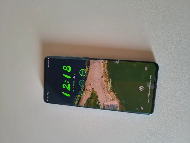 Motorola Edge 40-12gb Ram 256gb Armazenamento