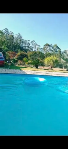 Aluguel por Temporada em Igrejinha: Chácara c/ Piscina, Campo .